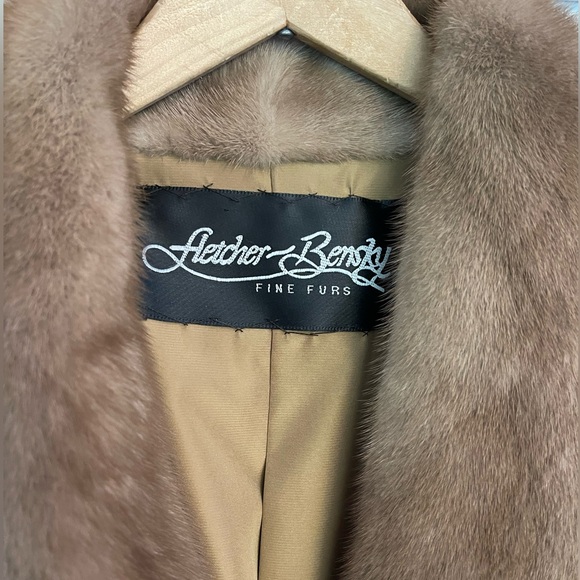 Gorgeous Blond Mink Jacket - Picture 7 of 12